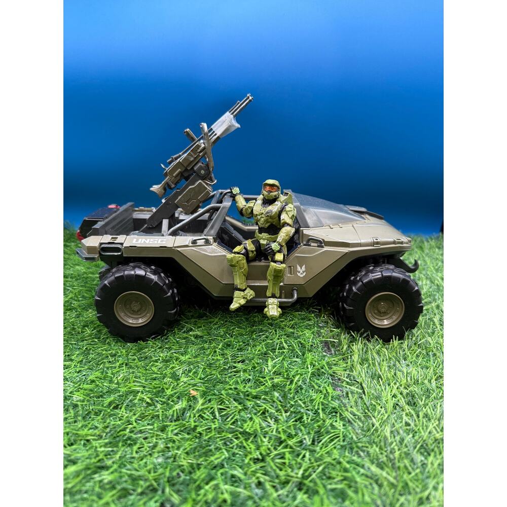 2016 Mattel Halo UNSC Warthog 21” Vehicle with Master Chief Figure